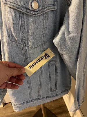 No Boundaries Women’s New! Light Blue Denim oversized Jacket size XL thumbnail 4