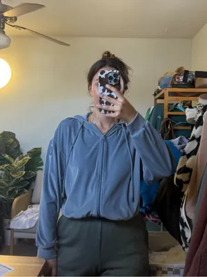Alo Yoga Velour Glimmer Full Zip Up Size XS thumbnail 3