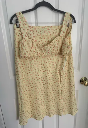 Princess Polly Yellow Floral Skirt and Bra Top Set thumbnail 1