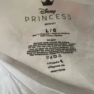 Disney Princess Paris Belle T-Shirt thumbnail 4