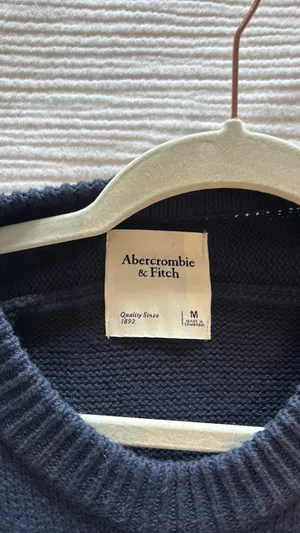 Abercrombie NYC sweater thumbnail 3