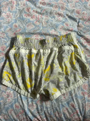 Gap Athletic Shorts thumbnail 2