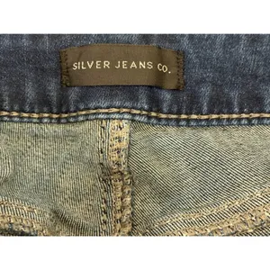 Silver Jeans Co Suki Slim Boot Medium Wash Distressed Jeans 29x33 HEMMED 27.5"‎ thumbnail 3