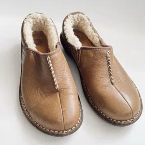 UGG Bettey 1928 Shearling Lined Brown Leather Tan Slip-On Shoes Size 7 thumbnail 5