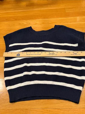 Moon & Madison striped sweater vest size large . thumbnail 4