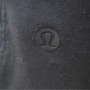 Lululemon Round Trip Short Sleeve in Black thumbnail 4