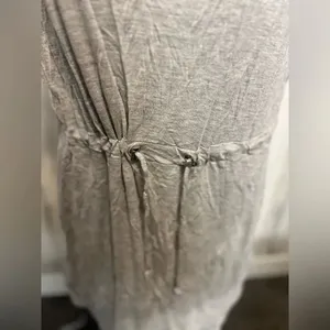 H&M Gray dress with pulling string thumbnail 2