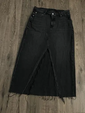American Eagle Maxi‎ Skirt 12 Charcoal Open Slit Raw Hem thumbnail 1