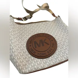 Michael Kors Jet Set leather crossbody bag thumbnail 3