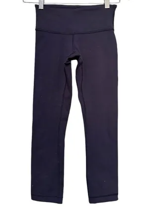 Lululemon Women’s Size 2 Navy Dark Blue Wunder Under Performance Crop Leggings thumbnail 3