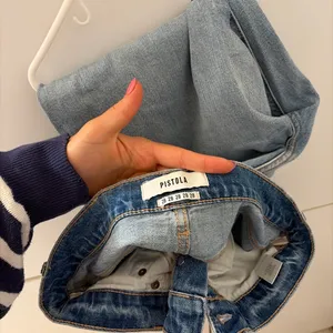 PISTOLA Light blue denim jeans with a relaxed fit and zipper all the way down. #relaxed #denim thumbnail 2