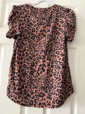 Wild Rose Leopard Print Puff Sleeve Babydoll Tunic Blouse Women’s M thumbnail 3