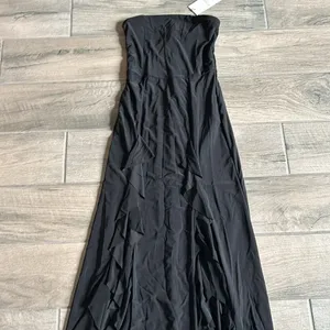 Club l black bandeau maxi dress with ruffled splits thumbnail 2