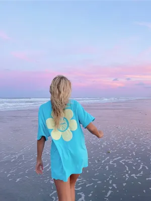 The Beach Club Hello Sunshine Graphic Tee Shirt Ocean Blue Size Medium thumbnail 2