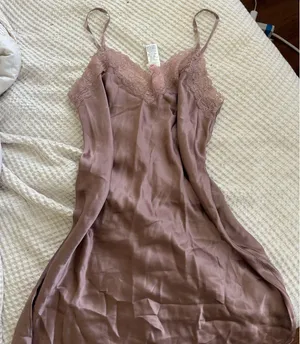 Intimissimi satin slip with Lace Insert Detail mauve medium thumbnail 1