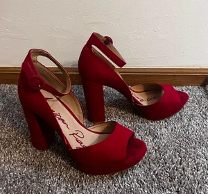 American Rag Heels thumbnail 3