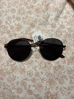Boutique Sunglasses thumbnail 2