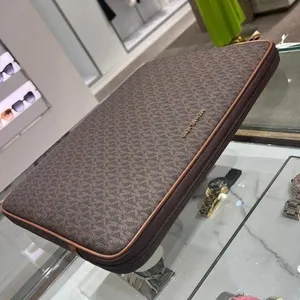 Brown Signature Laptop Case thumbnail 8