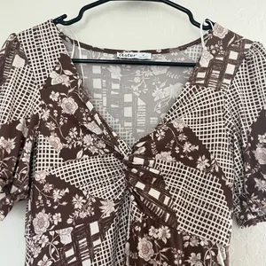 Aster women’s dress brown white floral checkered design artsy pockets‎ medium thumbnail 3