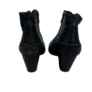 Frye Western Stitch Leather Ankle Booties Black Pointed Toe Block Heel Size 7.5 thumbnail 4
