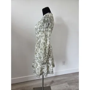 Max Studio Green Floral Dress Milkmaid Smock Flirty Vacation Travel Cottagecore thumbnail 4