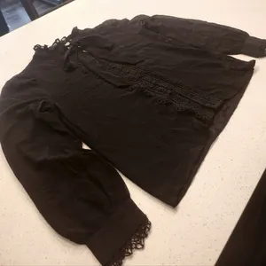NWT ZARA sheer long sleeve with lace, casual shirt size XS thumbnail 1