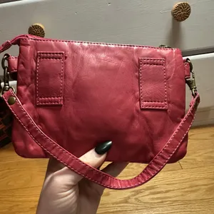 Catwalk Studio Convertible Wristlet Bag NEW WITH TAGS thumbnail 2