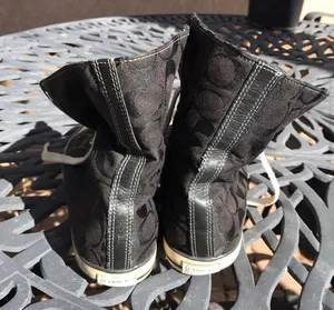Coach Pre Owned   women’s size 7.5 sneaker thumbnail 4
