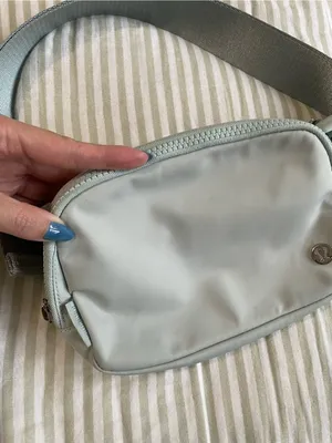 Lululemon Everywhere Belt Bag Seafoam Green Sling Shoulder Fanny Pack thumbnail 4