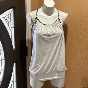 Lululemon tank top thumbnail 3
