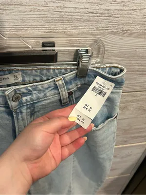 NWT Abercrombie & Fitch High Rise Skinny Jeans Size 31/12 thumbnail 4