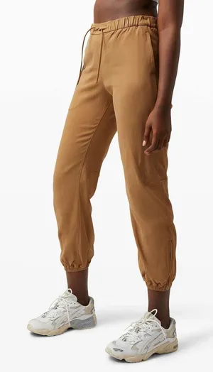 Lululemon Essential Affinity Mid Rise Jogger Pants Saddle Brown Size 6 thumbnail 1