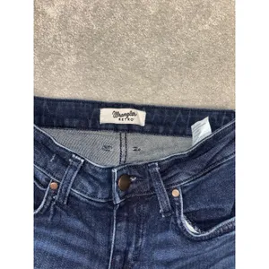 wrangler mid tise trouser raw hem size 24x30‎ dark wash Cut To 30in Inseam thumbnail 4