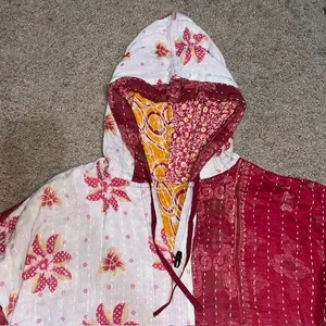 Unbranded Kantha Quilt Hooded Coat Patchwork Floral Toggle Jacket Red White OS thumbnail 5