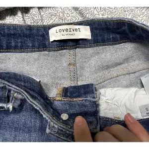 NWOT Lovervet Vervet Flying Monkey Dark Wash Denim Shorts Pockets‎ Size Small thumbnail 2