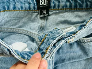 Urban Outfitters BDG Wilco Flare Jean WOMENS 24 Raw Hem Crop High Rise Ripped thumbnail 4