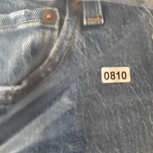 Levis 501 Skinny Jeans Womens 24x28 Medium Wash Blue Denim 29502-0167 High Rise thumbnail 6