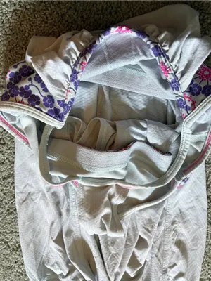Lululemon Tank Top Womens Size 6 Built In Bra Light Gray Athleisure Athletic thumbnail 6