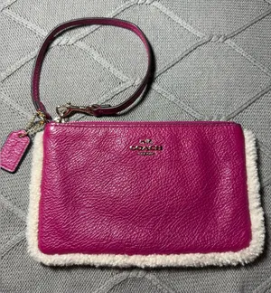 VTG COACH Pebbled Leather Shearling Sherpa Wristlet Raspberry Pink Fuschia thumbnail 1