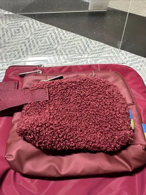 Target Plush Burgundy Women’s 3pc wristlet set NWT thumbnail 2