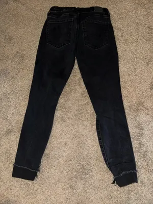 American Eagle Distressed Jeans thumbnail 4