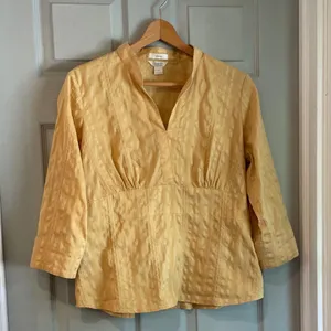 Christopher & Banks Women's L Vintage Y2K Yellow Gold Fall Office V-Neck Blouse thumbnail 1