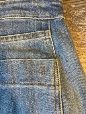 Pilcro Anthropologie The Kenna Mid-Rise Heritage Barrel Wide Leg Ankle Jeans 28 thumbnail 5