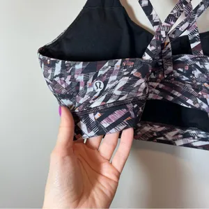 Lululemon Energy Bra Kaleidoscopic Pink Multi Medium Support 12 Black Gray‎ thumbnail 5