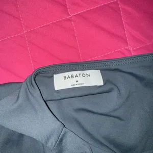 Aritzia Babaton 90s Contour Bodysuit‎ NWOT Medium Gray thumbnail 2