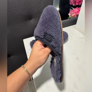 UGG Cozy Gray Fuzzy Slippers thumbnail 11