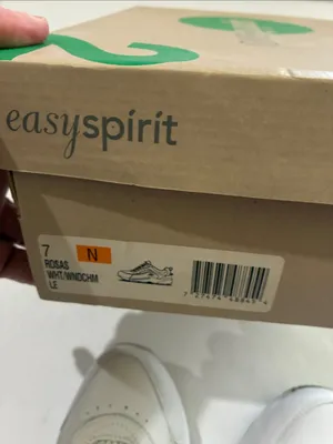 Easy Spirit women’s White Lace-Up Athletic Sneakers thumbnail 8