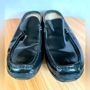 UGG Classic Clog Slip On Black Leather Size 8 thumbnail 2