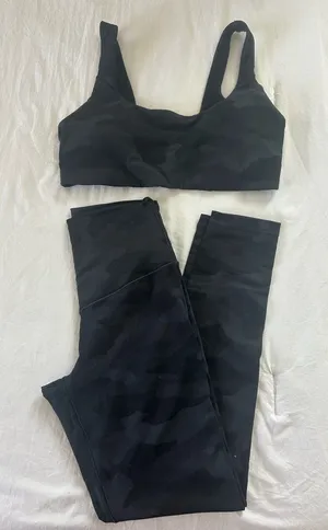 OFFLINE by Aerie Set Workout thumbnail 1