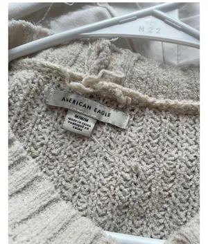 American Eagle sweater thumbnail 3